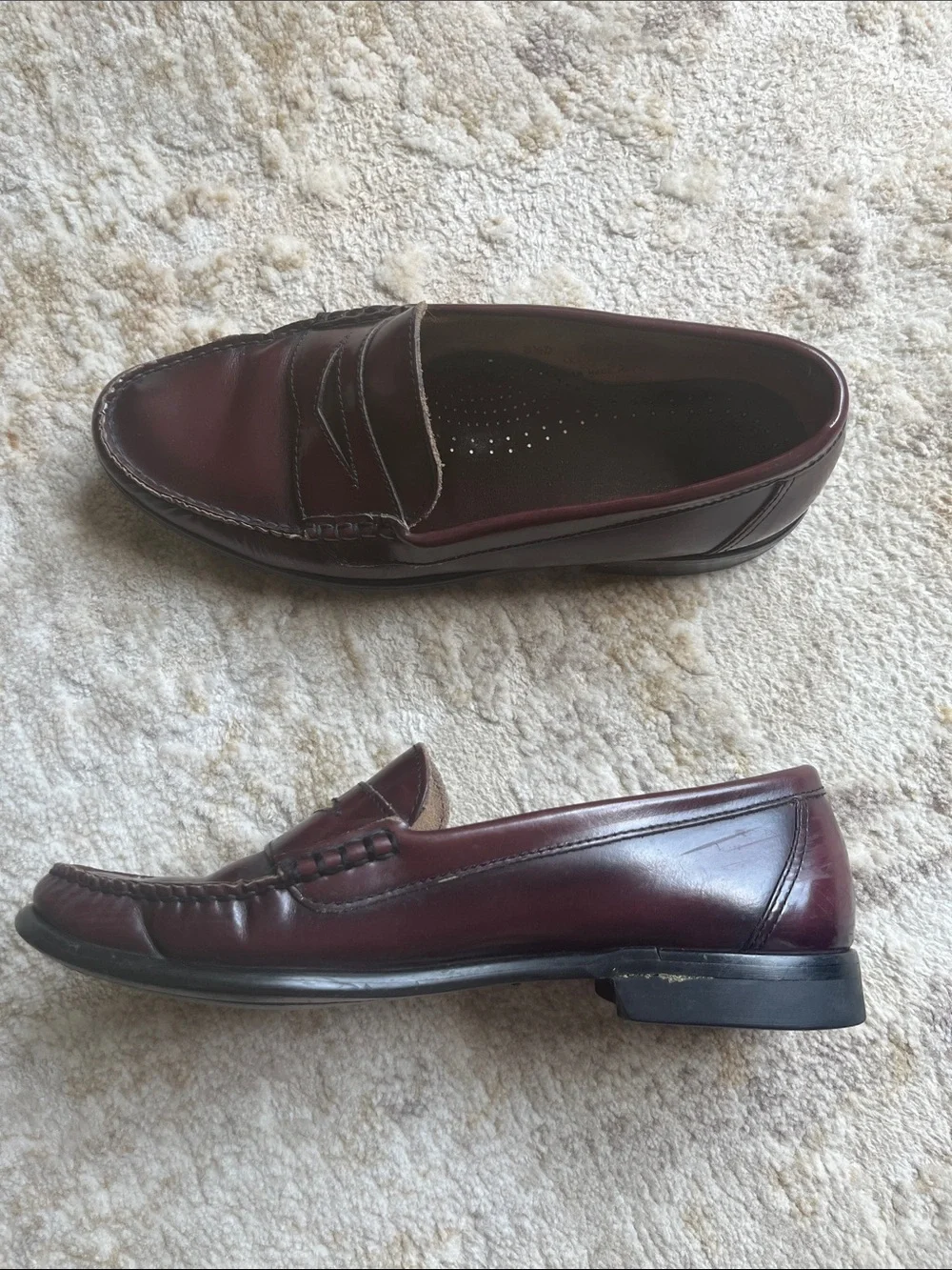 G. H. Bass Penny Loafers Oxblood Burgundy Leather Classics Size 8.5